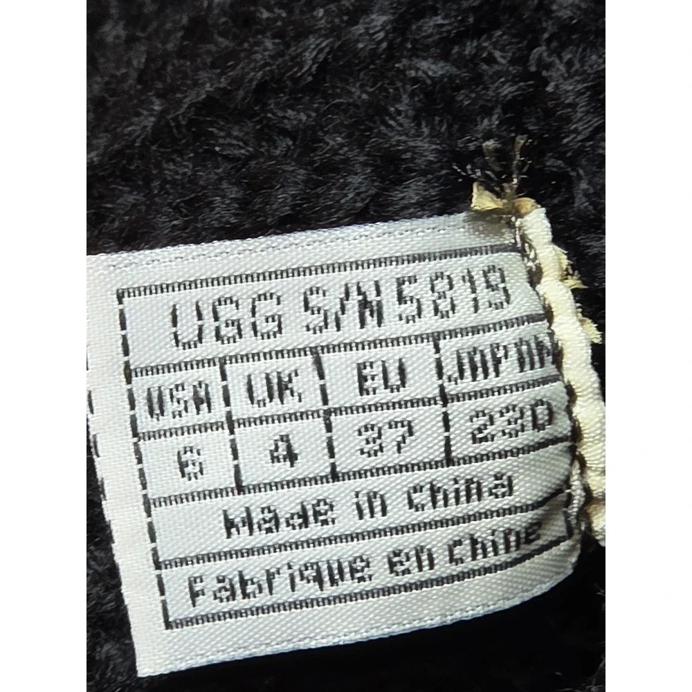 UGG Australia Bailey Button Triplet Knit Boots Black Women's Size‎ 6
